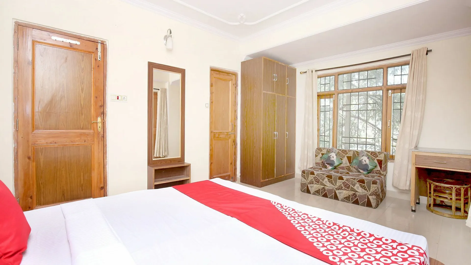 Oyo 13618 Home 2Bhk The Mystique Loft Tuttikandi Shimla 0*,