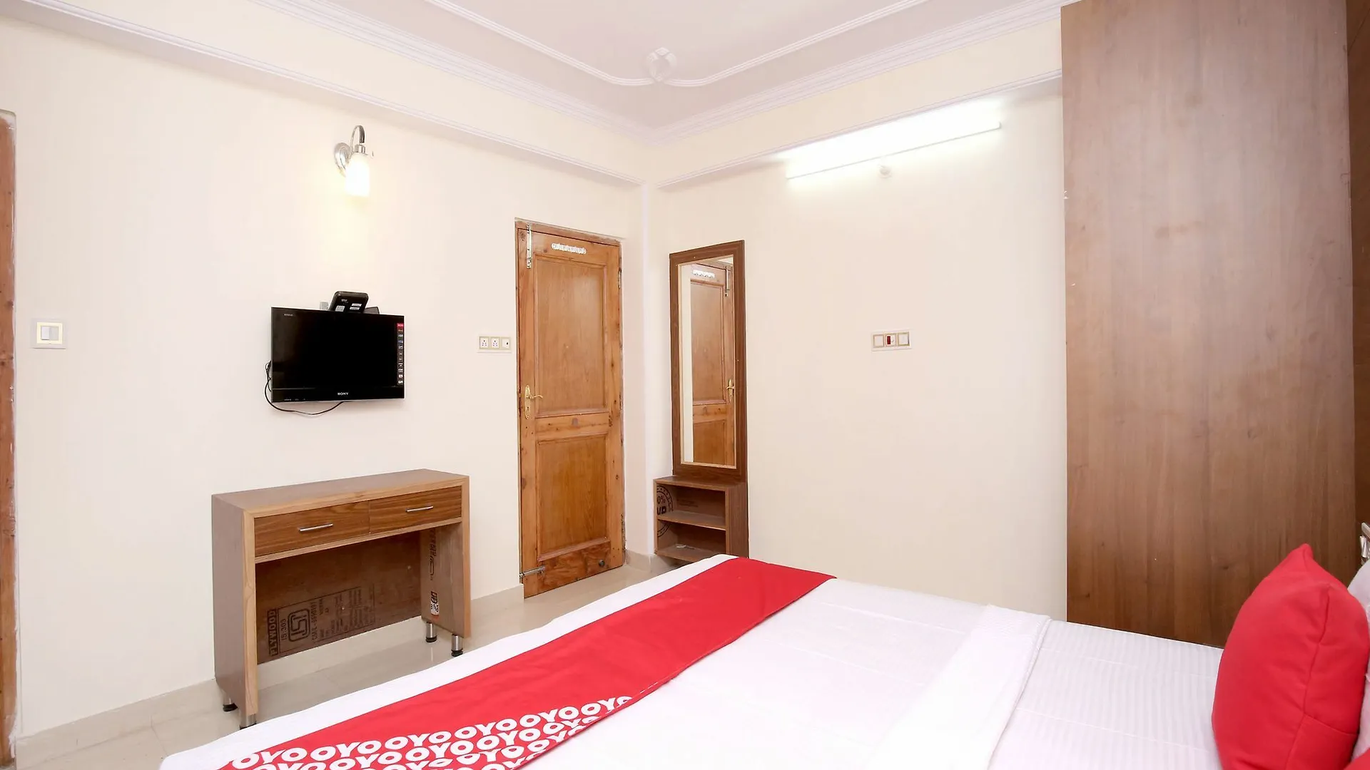 Oyo 13618 Home 2Bhk The Mystique Loft Tuttikandi Shimla India